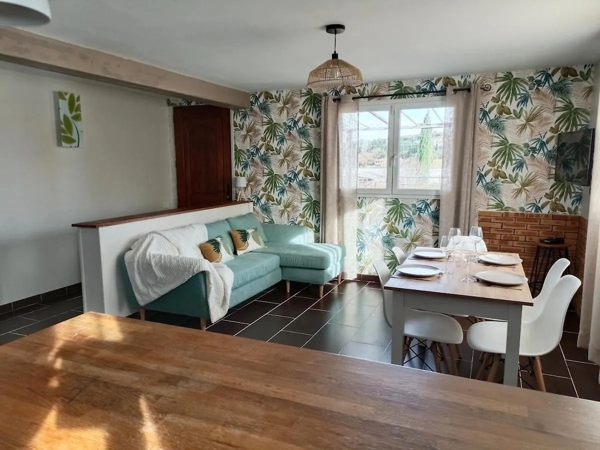Gite A La Ferme Senas Holiday home