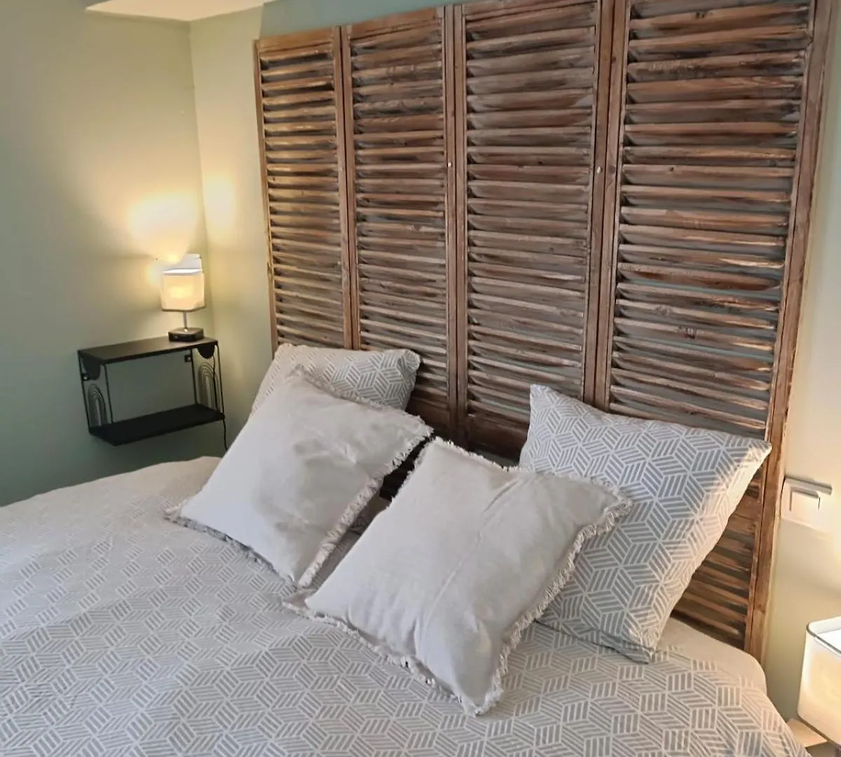 Holiday home Gite A La Ferme Senas